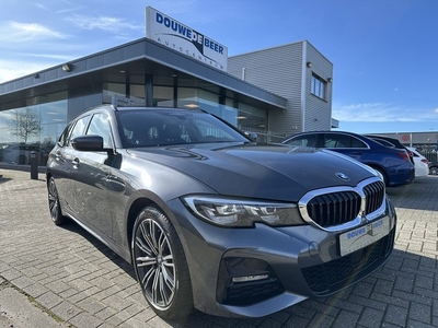 BMW 3 Serie Touring 330e M-sport