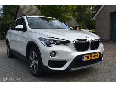 BMW X1 sDrive18i Centennial High Executive Aut Leder navi