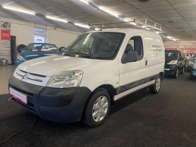 Citroen Berlingo 1.9 D 600. Net onderhouden, apk okt en imperiaal aanwezig!