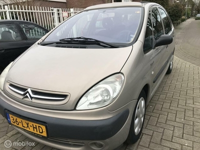 Citroen Xsara Picasso 1.8i-16V Différence