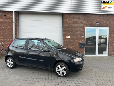 Fiat Punto 1.2 SNIEUWE APK RIJD GOED