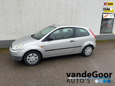 Ford Fiesta 1.3 Style, '05, 3-DRS, TREKHAAK, NIEUWE APK !