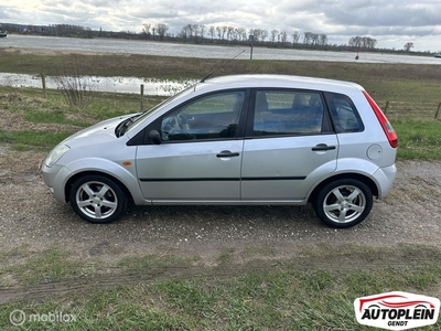 Ford Fiesta 1.4-16V First Edition