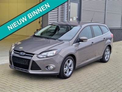 Ford Focus 1.0 EcoBoost 100pk Titanium trekhaak!