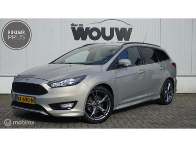 Ford Focus Wagon 1.0 ST-Line Trekhaak Navigatie