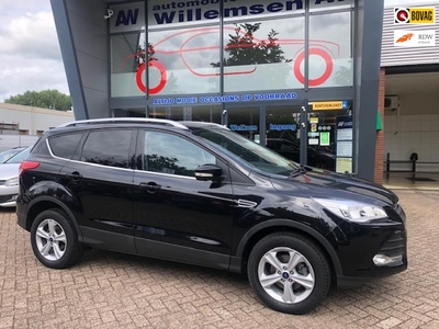 FORD KUGA 1.5 Titanium