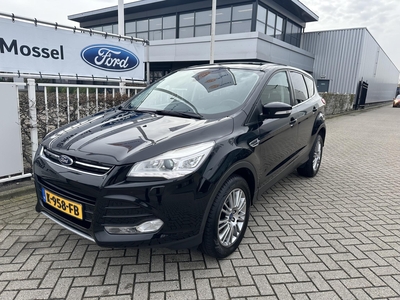 FORD KUGA 1.6 Titanium | Trekhaak! | Stoelverwarming | Xenon verlichting