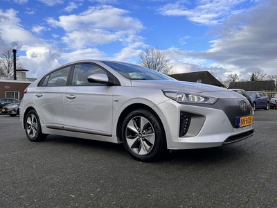 HYUNDAI IONIQ Comfort EV Aut. *VOLLEDER | FULL-LED | INFINITY-AUDIO | NAVI-FULLMAP | CAMERA | LANE-ASSIST | ADAPTIVE-CRUISE | COMFORT-SEATS | 16