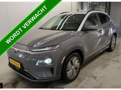 Hyundai KONA EV Premium 64 kWh 100% EV. *€2.000,- SUBSIDIE*