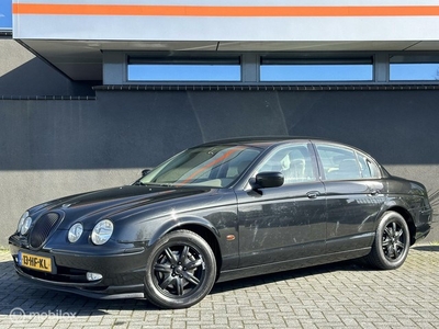 Jaguar S-type 3.0 V6 Executive / Super frisse auto en netjes