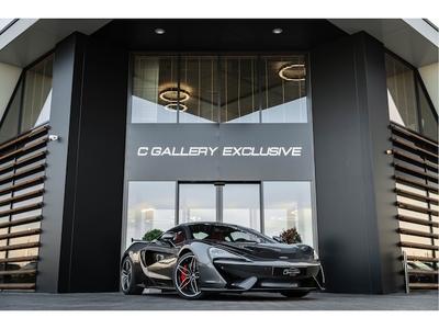 McLaren 570S Benzine