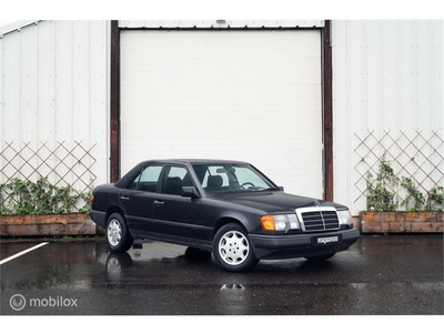 Mercedes Benz 300E 300 E W124 '88 l Airco l Eerste lak