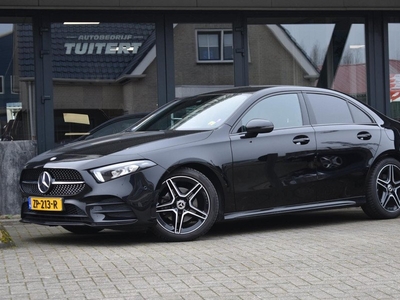 Mercedes-Benz A-klasse 200 AMG | Night Upgrade | APPLE CARPLAY | STOELVERWARMING | LED | CAMERA | NAP