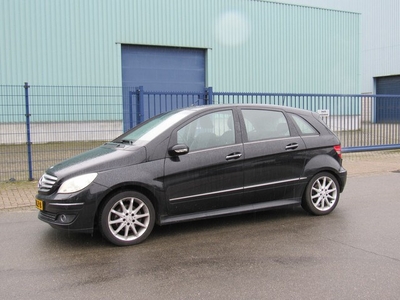 Mercedes-Benz B-Klasse 200 Turbo Automaat defect wel