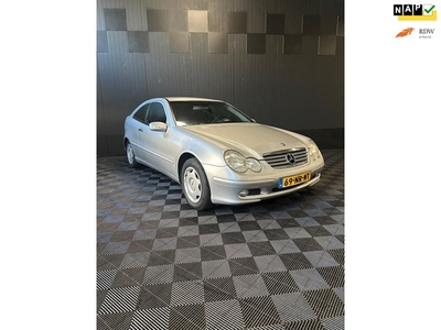 Mercedes-Benz C-klasse Sportcoupé 200 K. Navi Clima