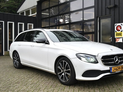 Mercedes-Benz E-Klasse Estate 200 Business Solution Automaat / Schuifdak / Half-Leder / Xenon / Navi