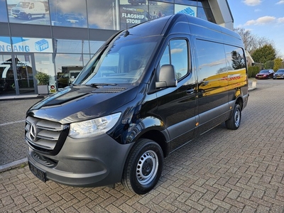 Mercedes-Benz Sprinter 317 CDI L2-H2 RWD Automaat * MBUX *