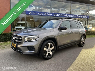 MERCEDES GLB-KLASSE 200 Business Solution AMG Incl BTW,Pano,Multibeam,Trekhaak,Memorystoelen