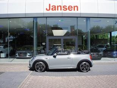 Mini COOPER Mini Cabrio 1.5 JCW-Pakket | Camera | Navi | DAB