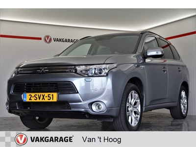 Mitsubishi Outlander 2.0 PHEV Instyle+ Leder ,VERKOCHT!!!>Trekhaak Camera Schuifdak