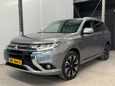 Mitsubishi Outlander 2.0 PHEV instyle / Trekhaak / 360*