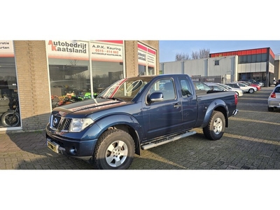 Nissan Navara 2.5 dCi SE Double Cab - Airco - 4x4 - MARGE