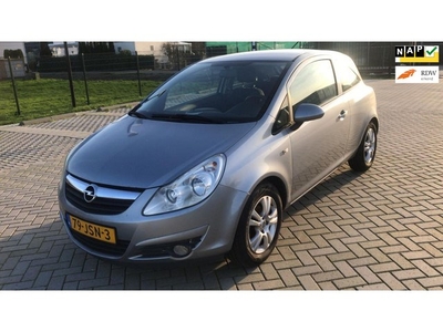 Opel Corsa 1.2-16V Edition