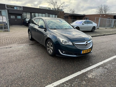 Opel Insignia SPORTS TOURER SW XENON/NAVI/CLIMA (bj 2013)