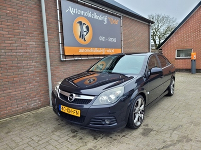 Opel Vectra GTS 2.2-16V Executive (bj 2007)