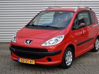 Peugeot 1007 Benzine