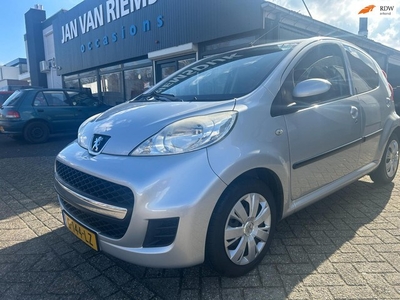 Peugeot 107 1.0-12V XR APK 30-4-2025 Airco Carplay Scherm 5