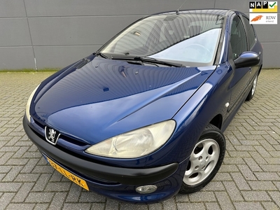 Peugeot 206 Benzine