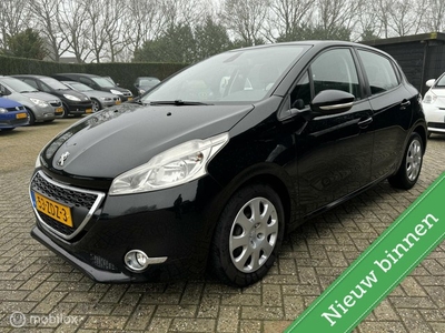 Peugeot 208 1.2 VTi 5 DEURS / CLIMA / CRUISE / LEES TEKST