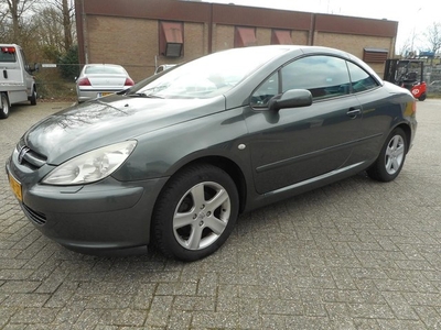 Peugeot 307 CC 1.6-16V MET LEER. RIJD EN SCHAKELT GOED