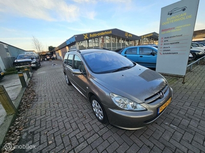 Peugeot 307 SW 1.6 16V PANORAMADAK//AIRCO