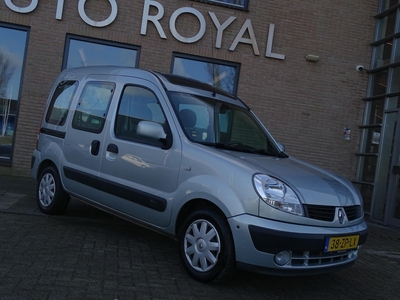 RENAULT KANGOO 1.6-16V Expression Luxe Rolstoelvervoer - Automaat, Knielauto, Airco, Elektrische ramen en spiegels, Radio cd-speler