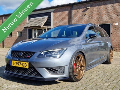 Seat Leon ST 2.0 TSI Cupra 290 Connect/ line assist/