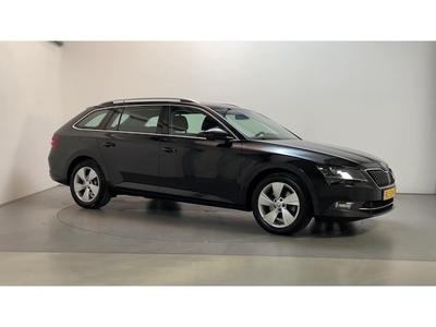 Skoda Superb Benzine