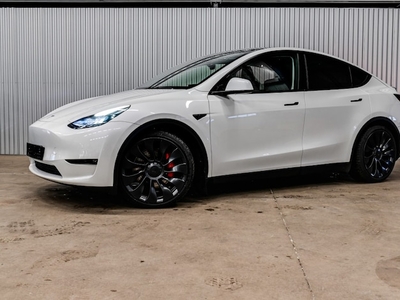 Tesla Model Y Elektriciteit