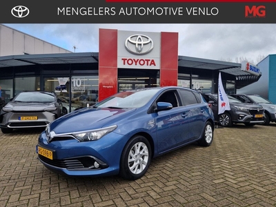 Toyota Auris 1.8 Hybrid Dynamic Go ** Navigatie | Climate Control | Camera achter **