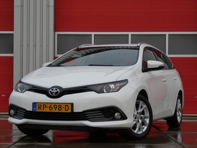 Toyota Auris Touring Sports 1.2T Dynamic/ lage km/ zeer mooi!