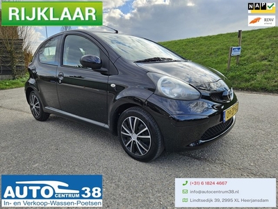 Toyota Aygo 1.0-12V +/Airco/Elk. Pakket/NW Apk/NAP