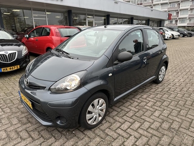 Toyota Aygo 1.0 VVT-i Now 5Drs Airco Trekhaak Nap