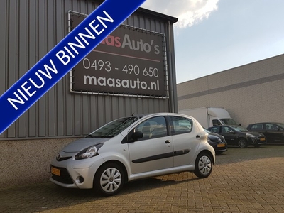 Toyota Aygo 1.0 VVT-i Now uitvoering 5 deurs airco 1e