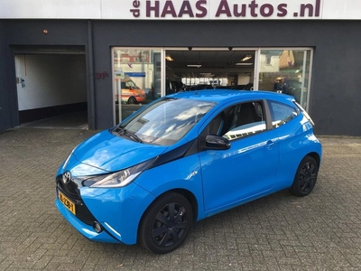 Toyota Aygo 1.0 VVT-i x / CAMERA / AIRCO / CV / LEUKE