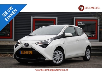 Toyota Aygo 1.0 VVT-i x-play Apple CarPlay