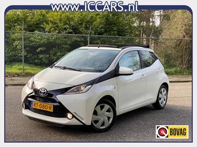 Toyota AYGO 1.0 VVT-I X-PLAY / Navi - Cabrio dak