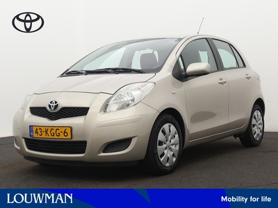 TOYOTA YARIS 1.3 VVTi Aspiration | Trekhaak | Airco |