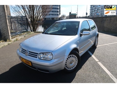 Volkswagen Golf 1.4-16V Oxford GERESERVEERD!!!