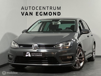 Volkswagen Golf 1.4 TSI Business Edition R-Line | BT + Navi